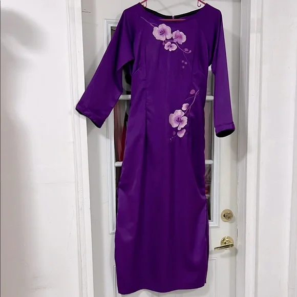 fitted lace wedding dress Purple Crepe Boat Neck Kaftan Dress With Belt main image 1